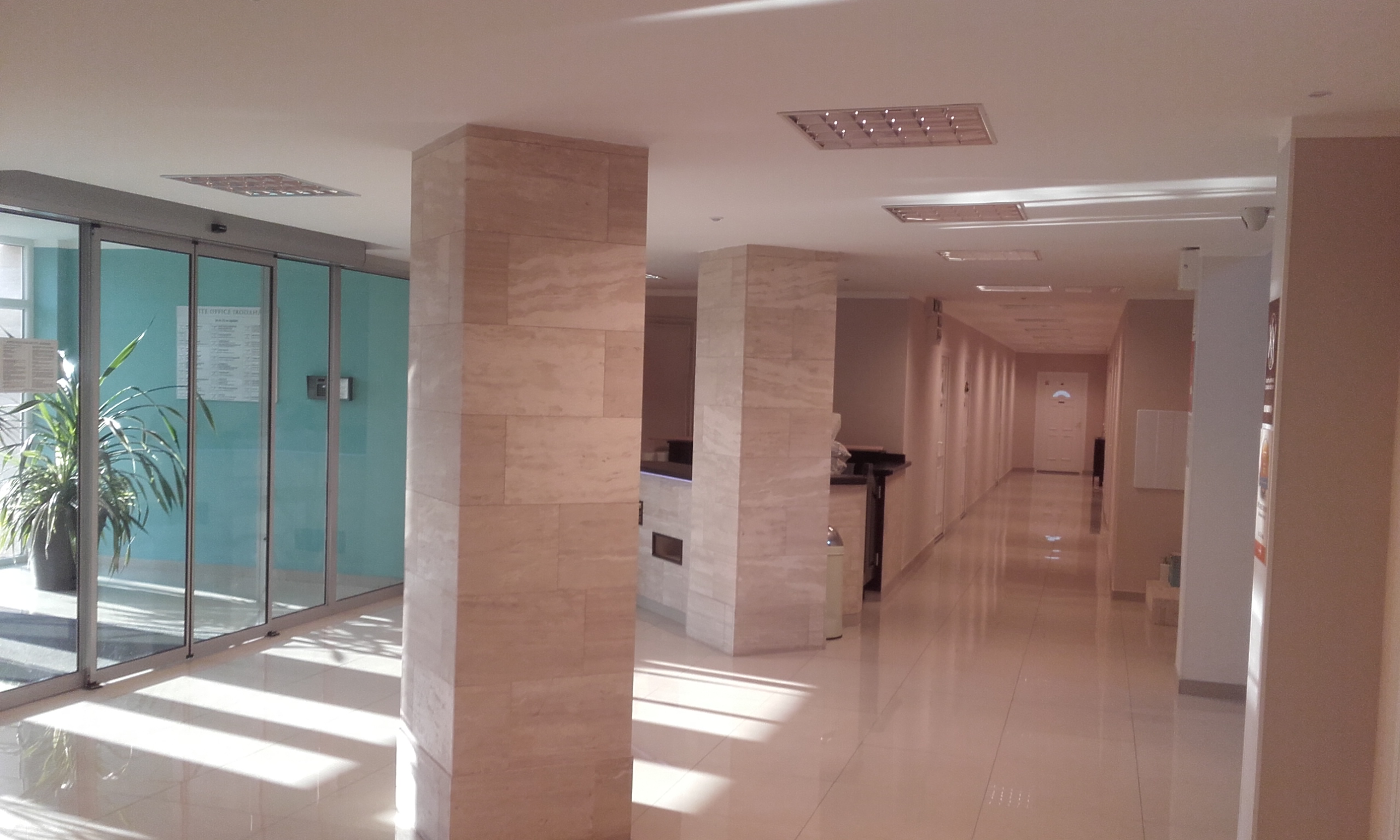 White Office belső előtér és folyosó